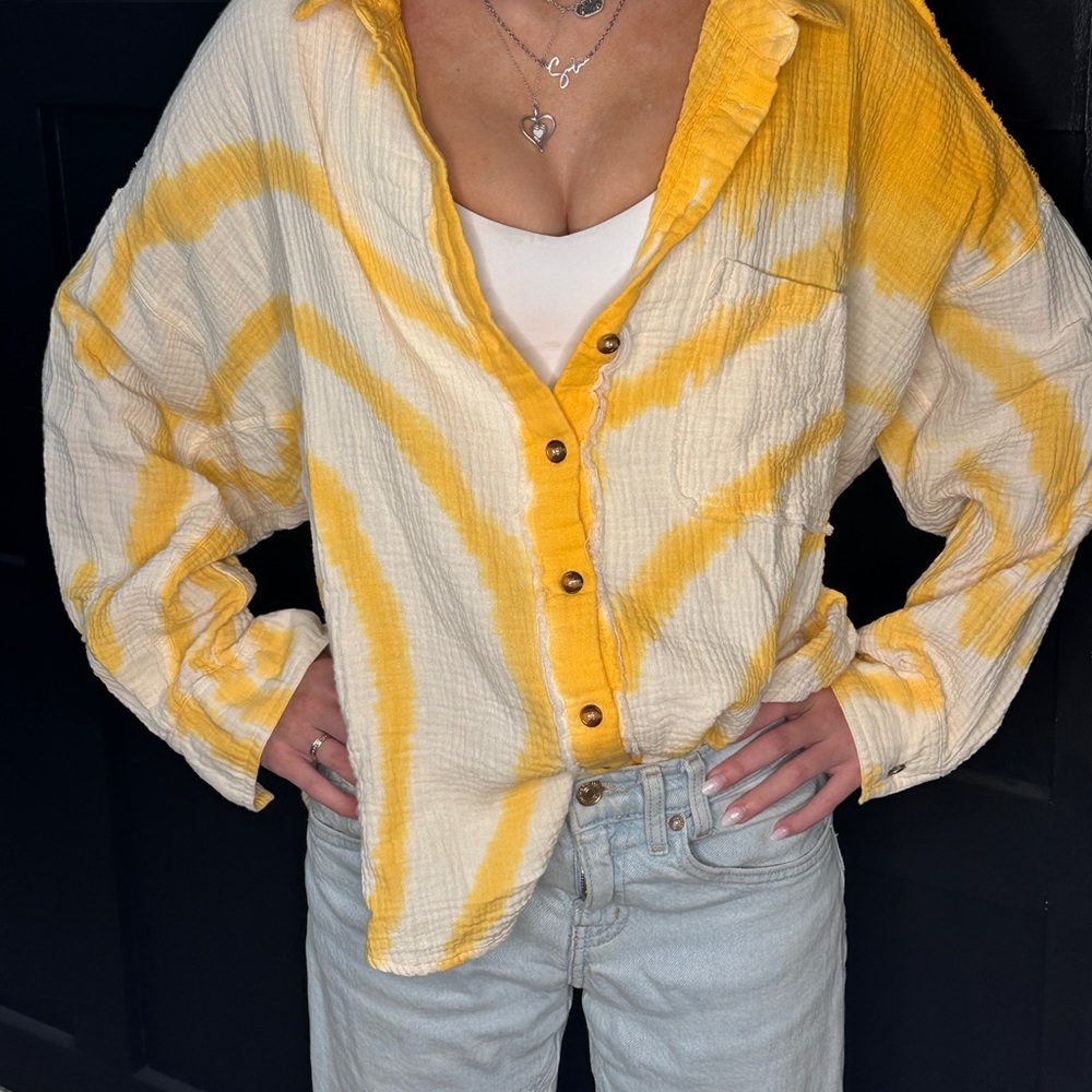 Yellow and White Women's Button-Up Top